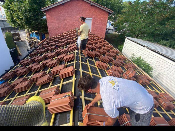 renovation-de-toiture-emile-toiture-artisan-couvreur-a-lagnieu